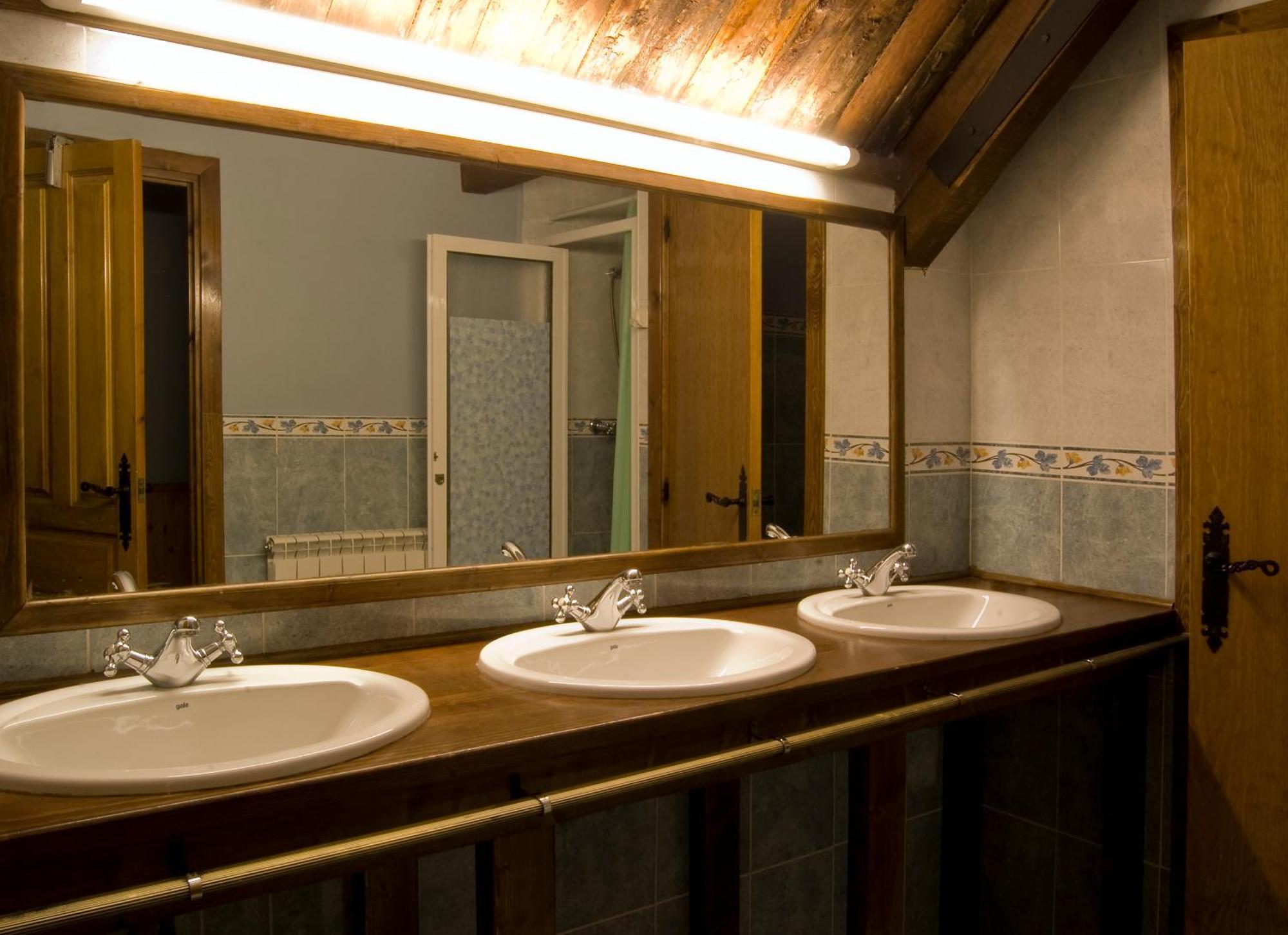 Albergue-Refugio Sargantana Canfranc Rom bilde